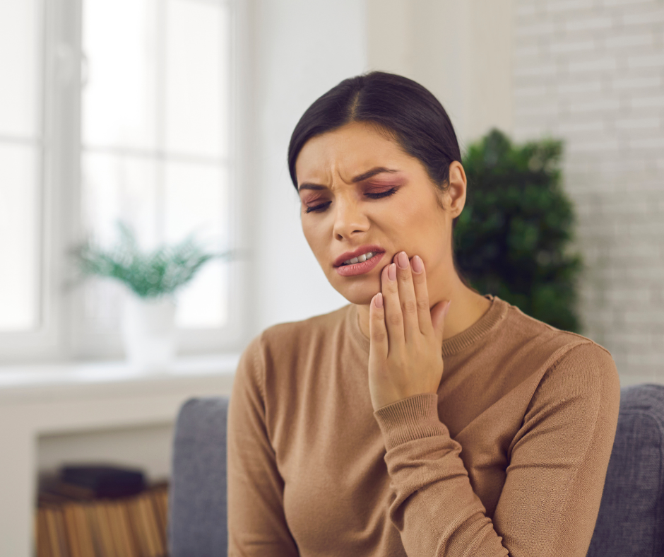 Emergency Care for a Swollen Jaw